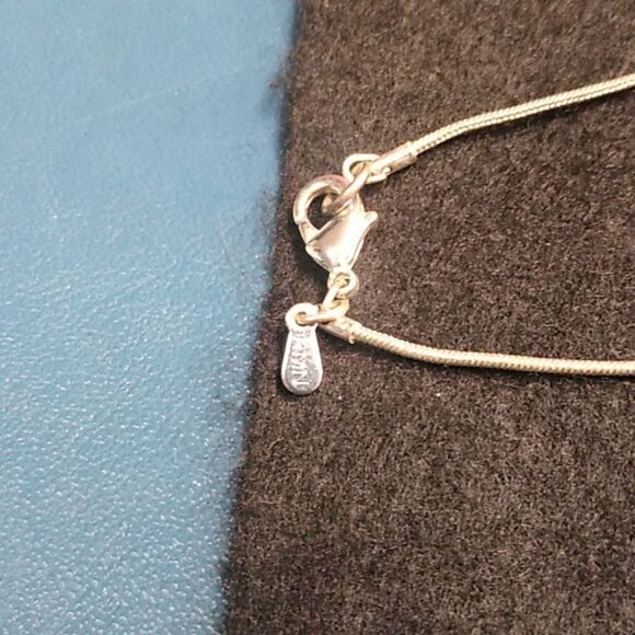 Elegant Faux Pearl Beaded Silver Tone Metal Necklace Cottagecore Grandmacore - Picture 3 of 5